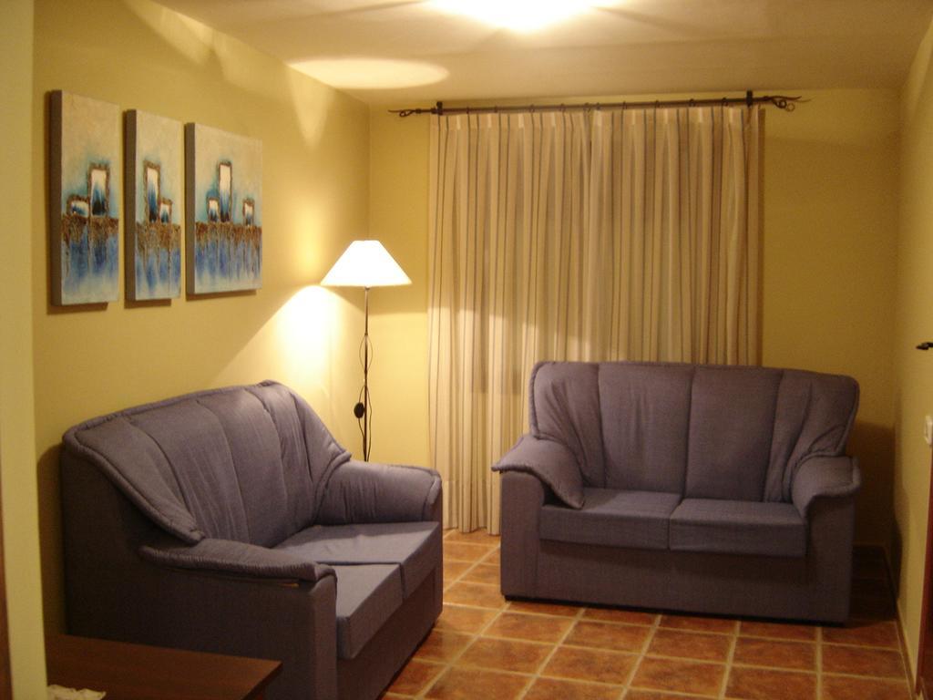 Hostal Casa Laure Y Mª Jose Arens de Lledo Exteriér fotografie
