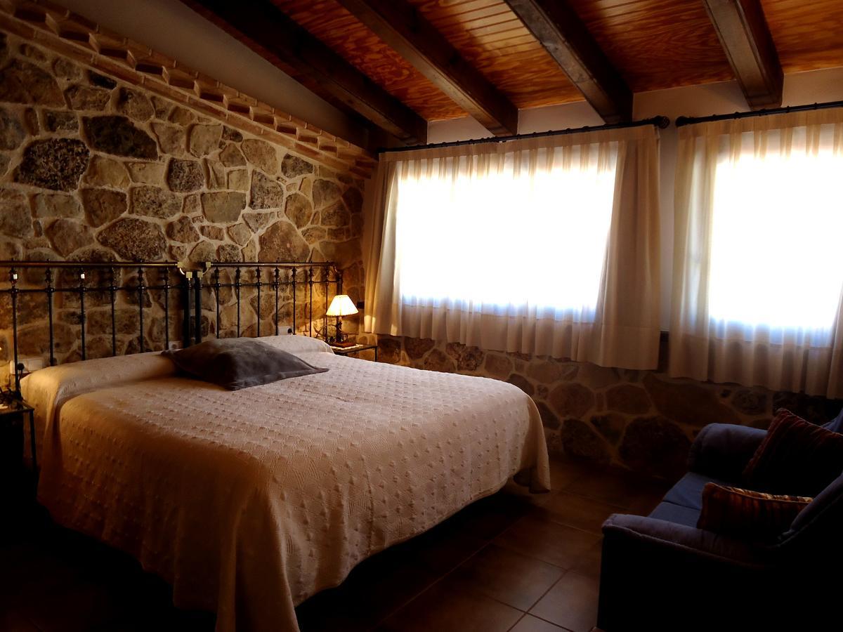 Hostal Casa Laure Y Mª Jose Arens de Lledo Exteriér fotografie