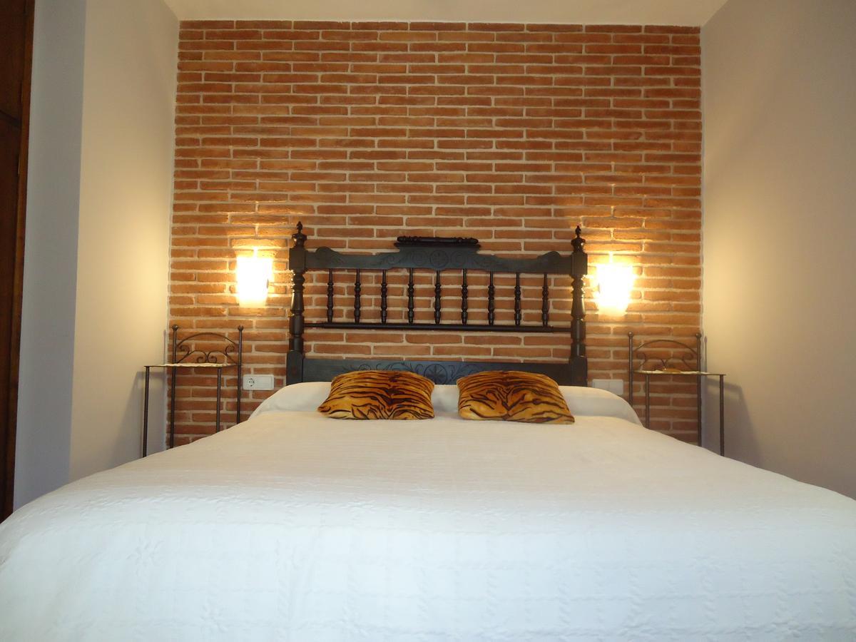 Hostal Casa Laure Y Mª Jose Arens de Lledo Exteriér fotografie